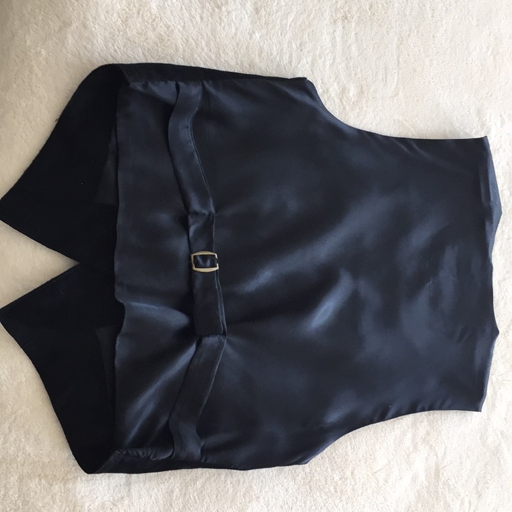 Vest - Picture 2 of 2